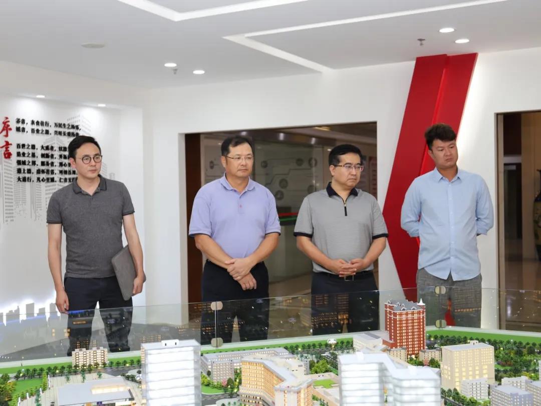 盛高投资有限公司骆蔚峰总裁一行莅临尊龙凯时调研指导